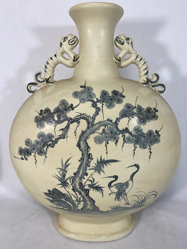 Large Porcelain Hand-Painted Double Ear Moon Flake Vase