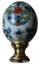 Load image into Gallery viewer, Porcelain Flower Medallion with Ruyi Motif Finial with Brass Base