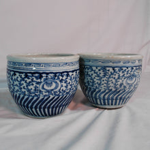 Load image into Gallery viewer, Antique Blue and White Desk Bowl