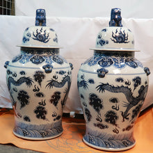 Load image into Gallery viewer, Vases with Blue Dragon Decal