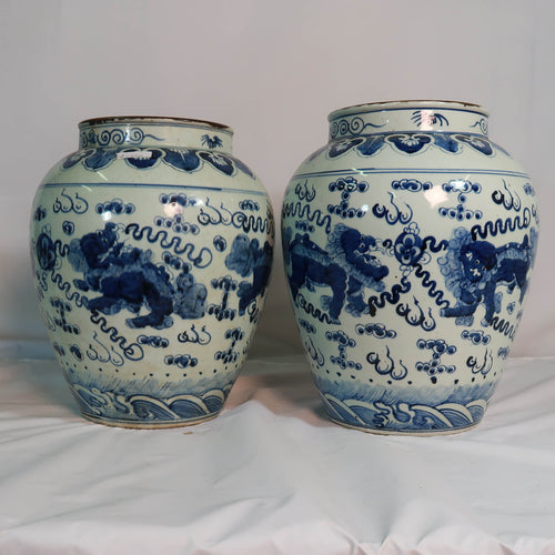 Porcelain Vase with Blue Foo Dog Detailing (Pair)